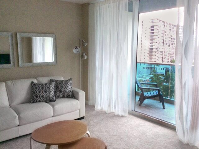 Apartment 1 Bedroom / 1.5 Bath, canal view up to 4 Pax