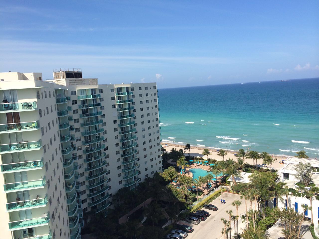 Apartment 2 Bedrooms / 1.5 Baths,  sea and intercoastal view up to 5 Pax